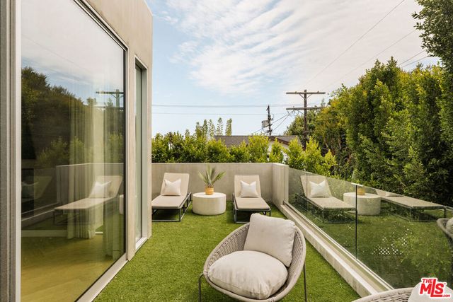 721 N Vista Street, Los Angeles, CA 90046