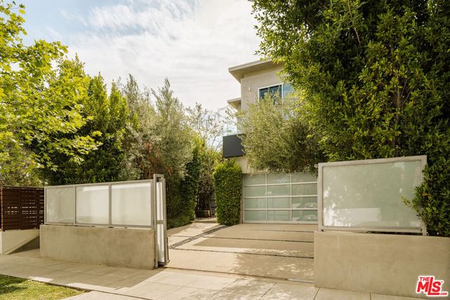 721 N Vista Street, Los Angeles, CA 90046