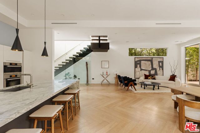 721 N Vista Street, Los Angeles, CA 90046