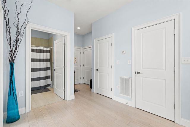 170 W Broadway 412, Boston, MA 02127