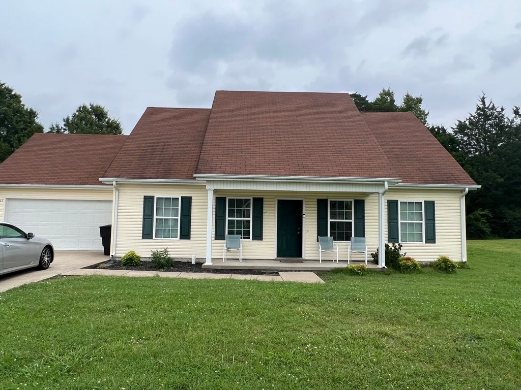 1532 Passage Dr, Murfreesboro, TN 37130