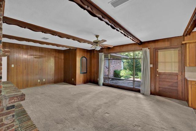 3053 Pines Road, Shreveport, LA 71119