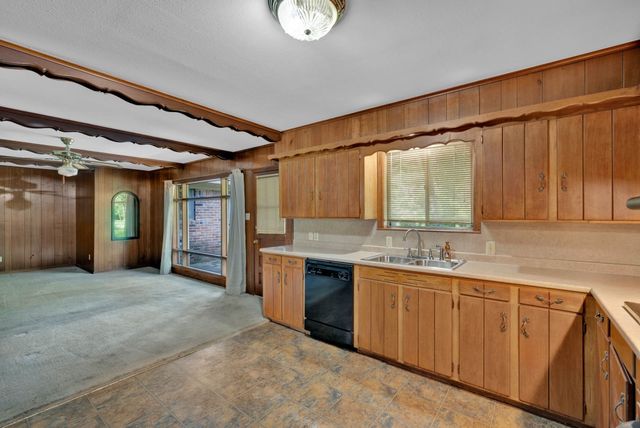 3053 Pines Road, Shreveport, LA 71119