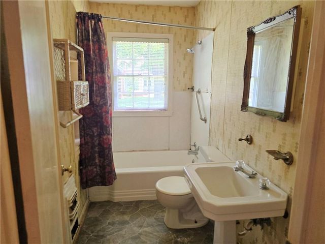611 LAKE Street, Bunkie, LA 71322