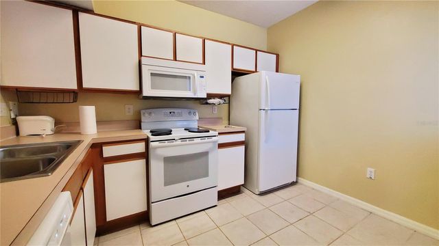 9612 SEADALE COURT 101, Riverview, FL 33578