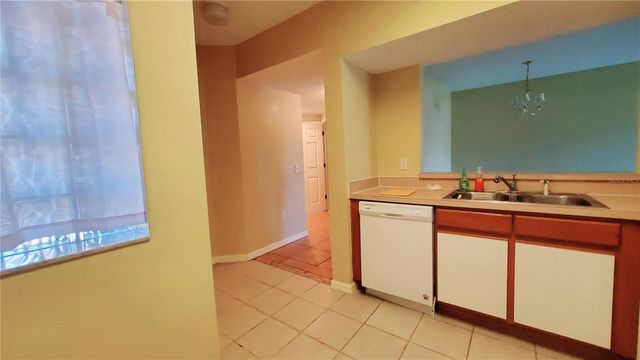 9612 SEADALE COURT 101, Riverview, FL 33578