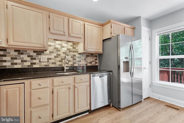 46613 SILHOUETTE SQ, Sterling, VA 20164