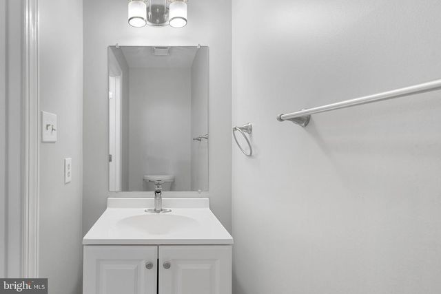 46613 SILHOUETTE SQ, Sterling, VA 20164