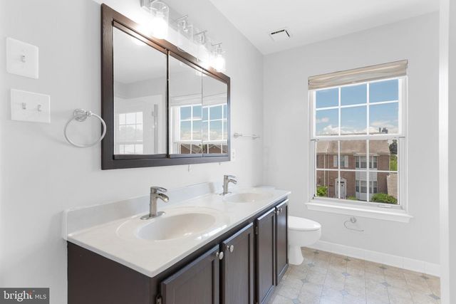 46613 SILHOUETTE SQ, Sterling, VA 20164