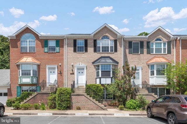 46613 SILHOUETTE SQ, Sterling, VA 20164