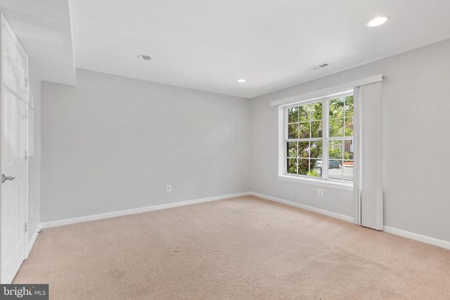 46613 SILHOUETTE SQ, Sterling, VA 20164