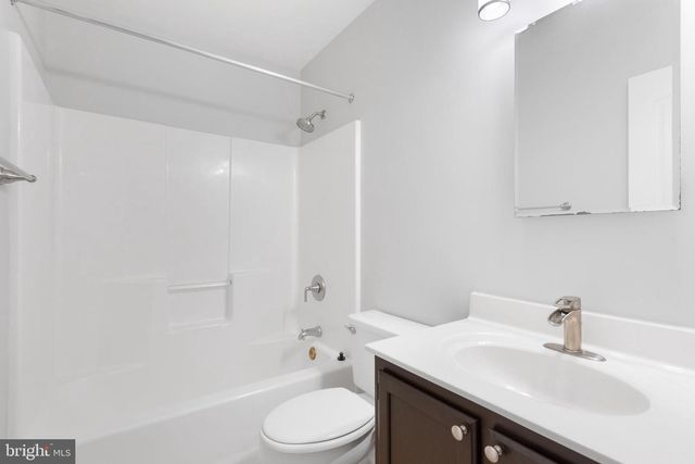 46613 SILHOUETTE SQ, Sterling, VA 20164