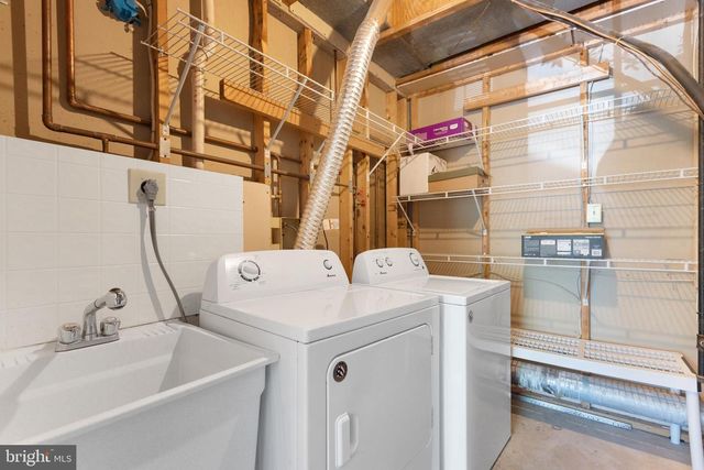 46613 SILHOUETTE SQ, Sterling, VA 20164