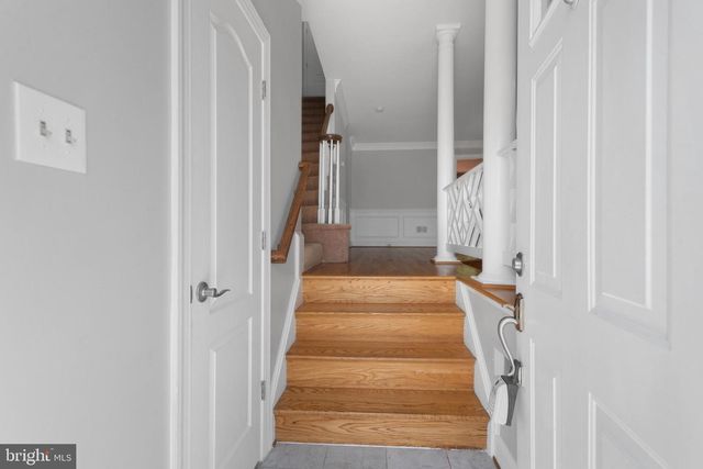 46613 SILHOUETTE SQ, Sterling, VA 20164