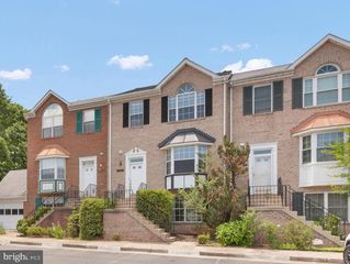 46613 SILHOUETTE SQ, Sterling, VA 20164