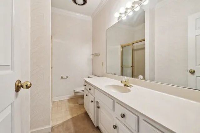 2216 Ewing Dr, Lebanon, TN 37087