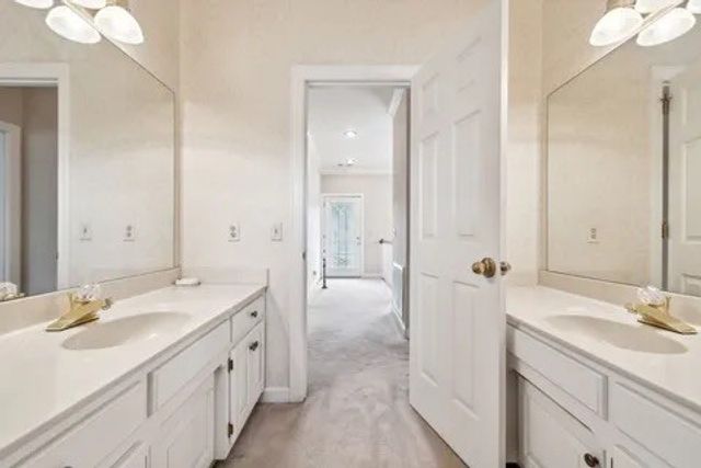 2216 Ewing Dr, Lebanon, TN 37087