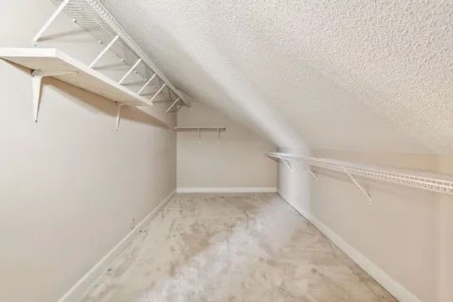 2216 Ewing Dr, Lebanon, TN 37087