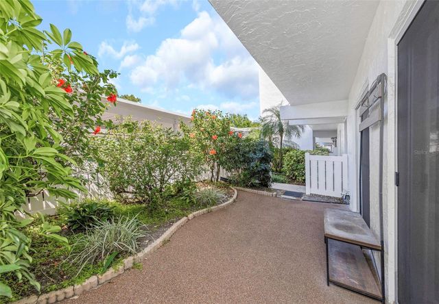 1655 S HIGHLAND AVENUE I181, Clearwater, FL 33756