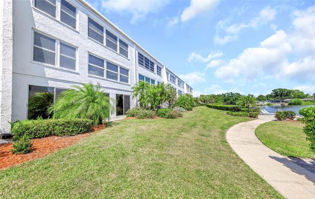 1655 S HIGHLAND AVENUE I181, Clearwater, FL 33756