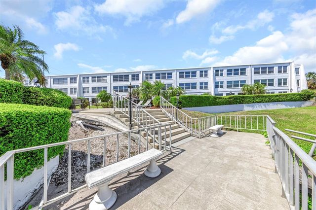 1655 S HIGHLAND AVENUE I181, Clearwater, FL 33756