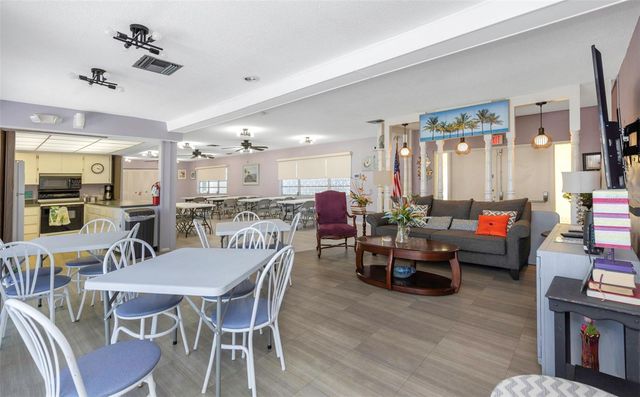 1655 S HIGHLAND AVENUE I181, Clearwater, FL 33756