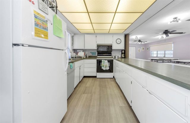 1655 S HIGHLAND AVENUE I181, Clearwater, FL 33756