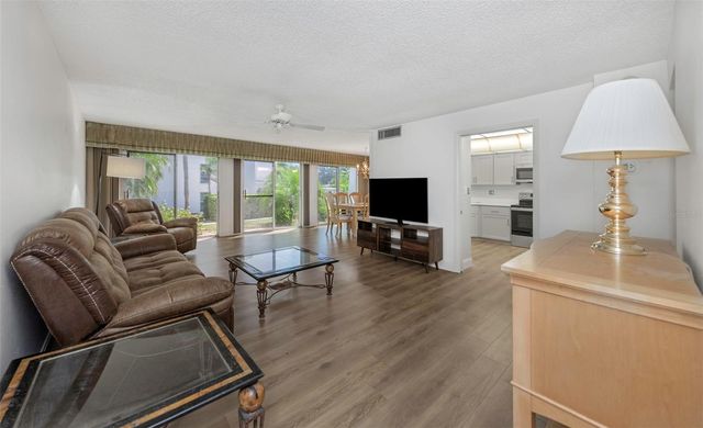 1655 S HIGHLAND AVENUE I181, Clearwater, FL 33756