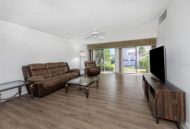 1655 S HIGHLAND AVENUE I181, Clearwater, FL 33756