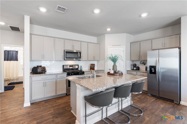 633 Golden Grove Parkway, San Marcos, TX 78666