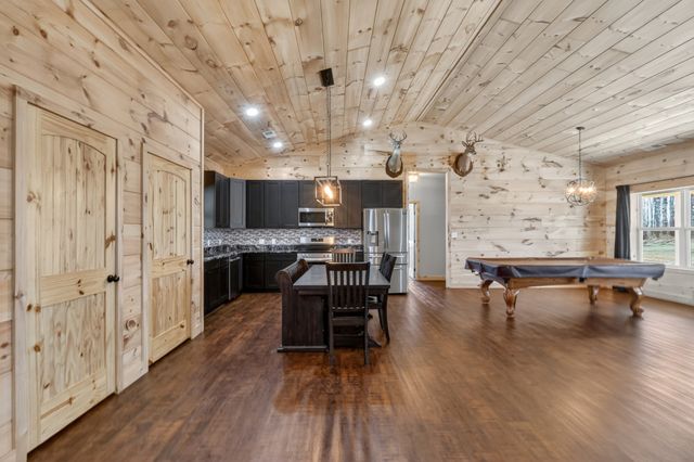 562 Northup Rd, Portland, TN 37148