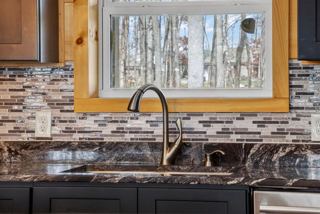 562 Northup Rd, Portland, TN 37148