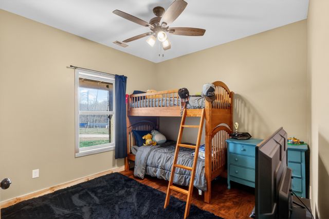 562 Northup Rd, Portland, TN 37148