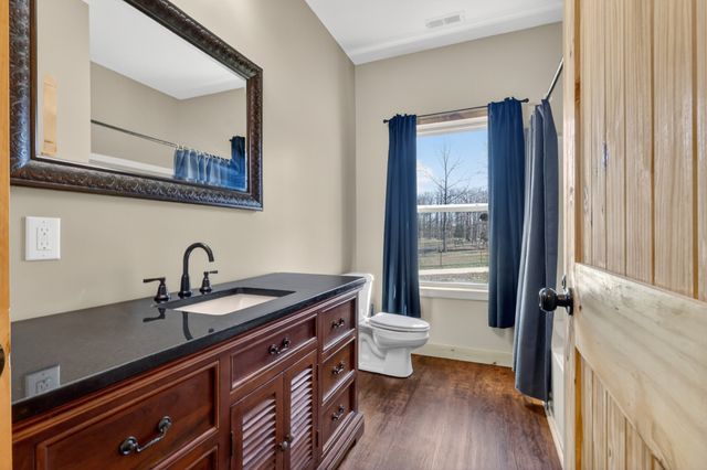 562 Northup Rd, Portland, TN 37148