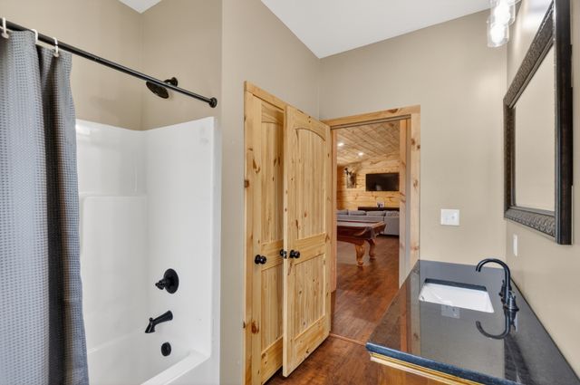 562 Northup Rd, Portland, TN 37148