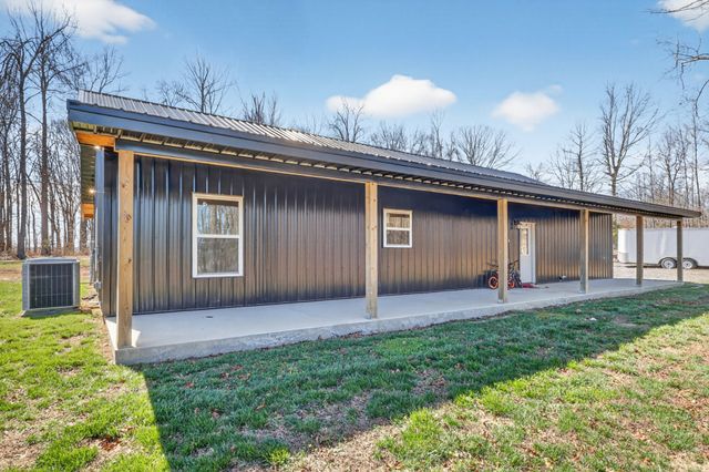 562 Northup Rd, Portland, TN 37148
