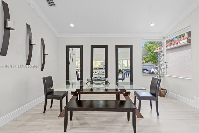 8412 NW 52nd Pl, Coral Springs, FL 33067