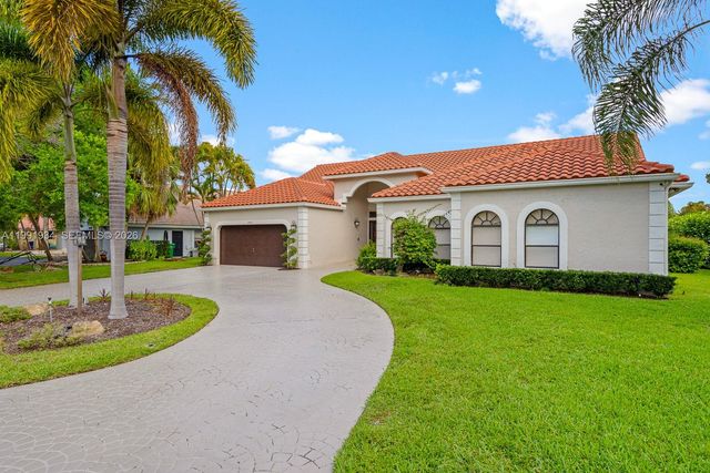 8412 NW 52nd Pl, Coral Springs, FL 33067