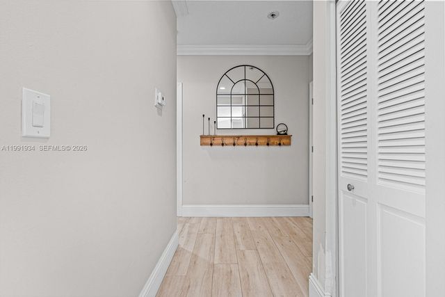 8412 NW 52nd Pl, Coral Springs, FL 33067