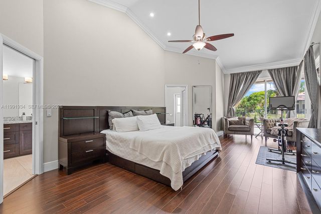 8412 NW 52nd Pl, Coral Springs, FL 33067