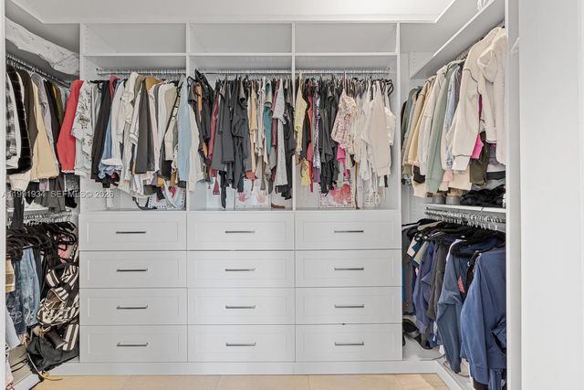 8412 NW 52nd Pl, Coral Springs, FL 33067