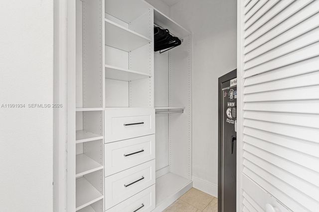 8412 NW 52nd Pl, Coral Springs, FL 33067