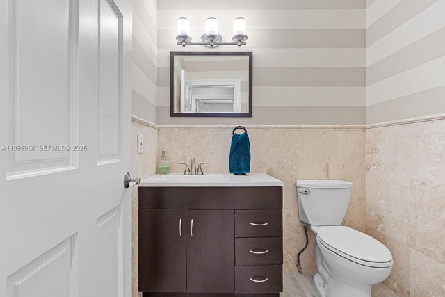 8412 NW 52nd Pl, Coral Springs, FL 33067