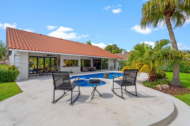 8412 NW 52nd Pl, Coral Springs, FL 33067