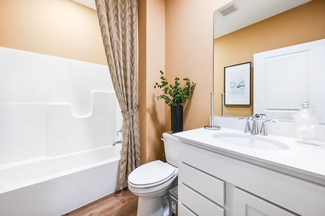 7602 Blueblossom Lane, Joliet, IL 60431