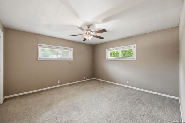 1032 S Mesquite, New Braunfels, TX 78130