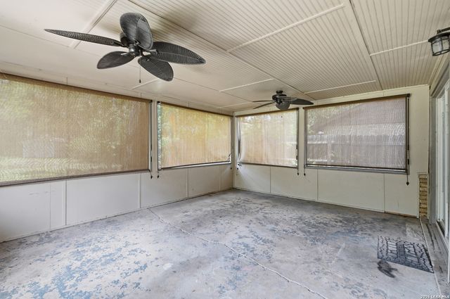 1032 S Mesquite, New Braunfels, TX 78130