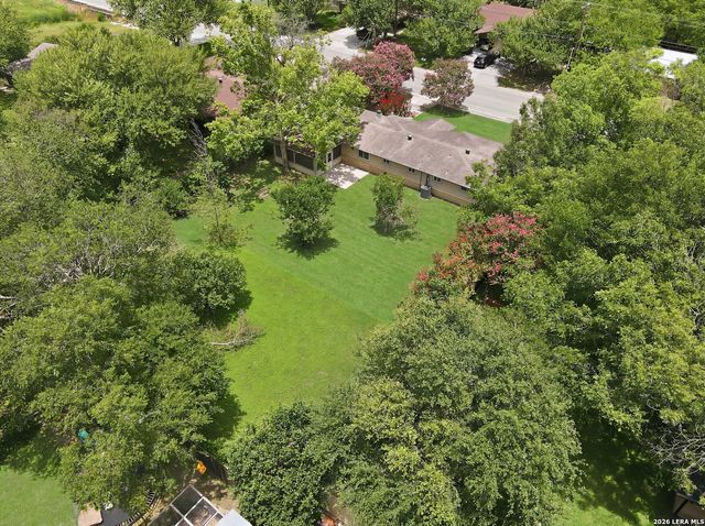 1032 S Mesquite, New Braunfels, TX 78130