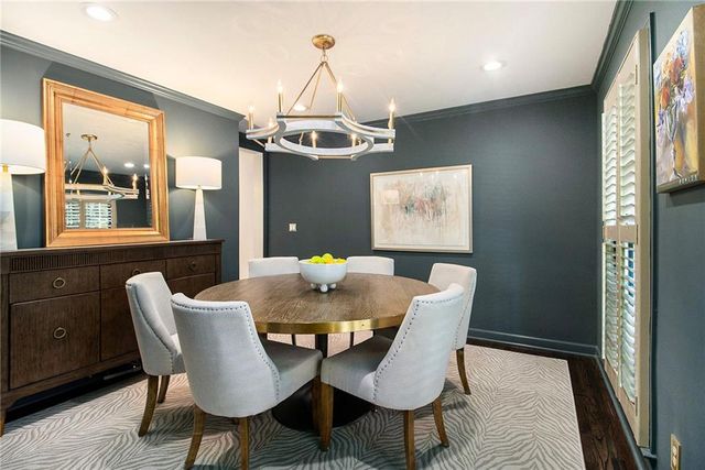 2572 Hyde Manor NW Drive, Atlanta, GA 30327