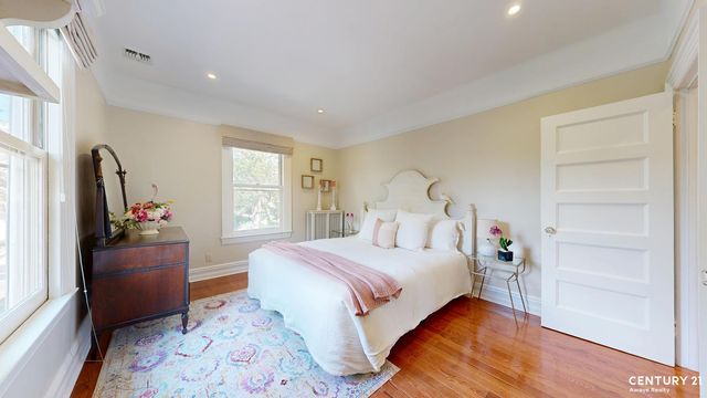 152 76th Street, New York City, NY 11209
